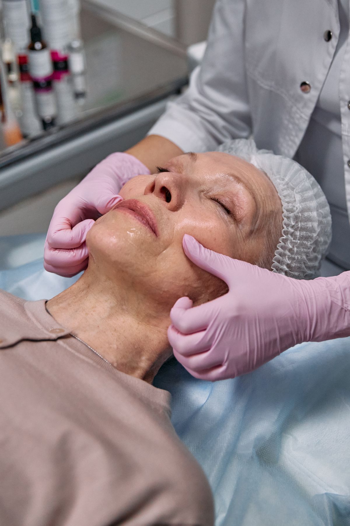 Orta Yüz Germe (Mid-Face Lift): Yanak Sarkması